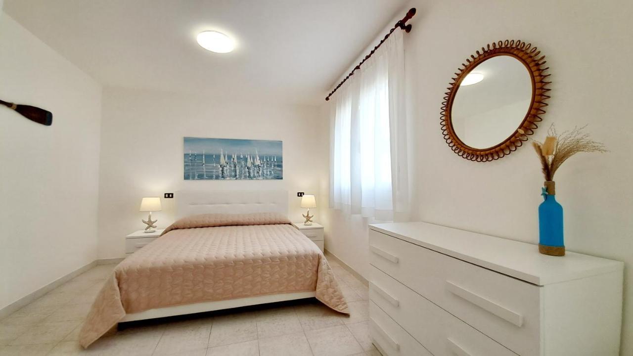 Villa Barbara Fra I Pini Lignano Sabbiadoro Bagian luar foto
